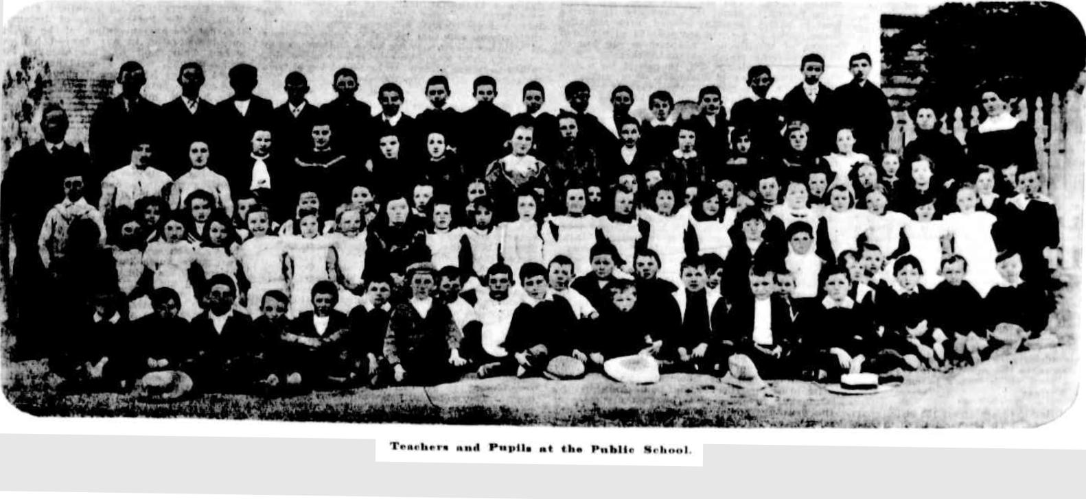 Rylstone School students and staff 1905 http://nla.gov.au/nla.news-article71534990