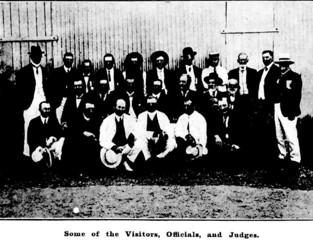 Visitors, Officials and Judgee Gulgong Show 19 http://nla.gov.au/nla.news-article264079715